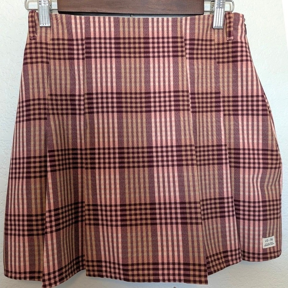 Urban Outfitters Women S Mini Skirt Pink Burgundy Plaid Pleated UO-76 Academic